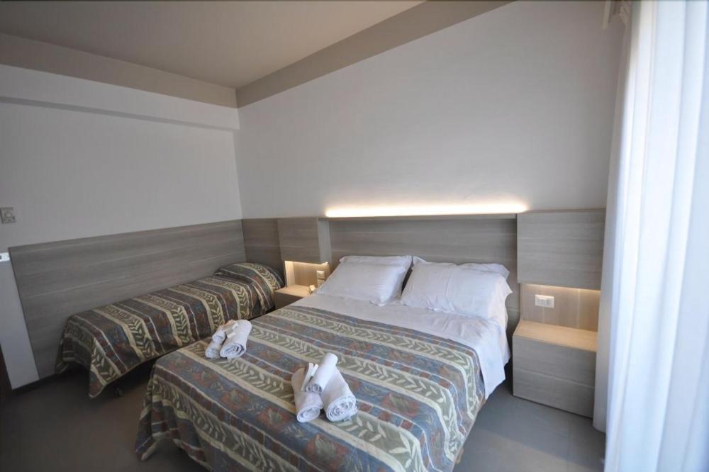 Hotel Alhambra Rimini Eksteriør bilde